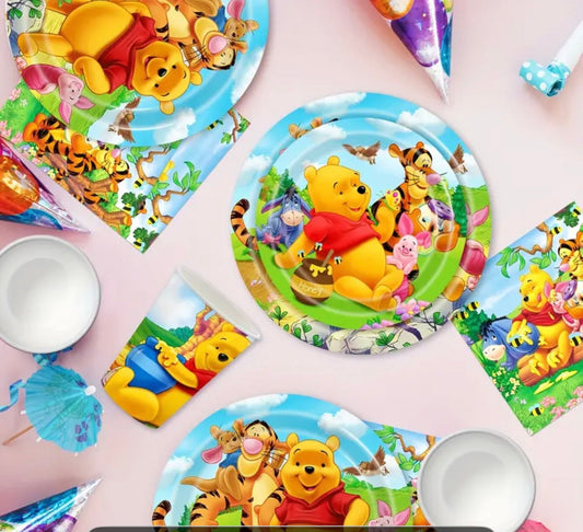 Kit déco à thème - Winnie L'ourson - édition spécial figurine de personnage de la série Mercredi Run Festif 974
