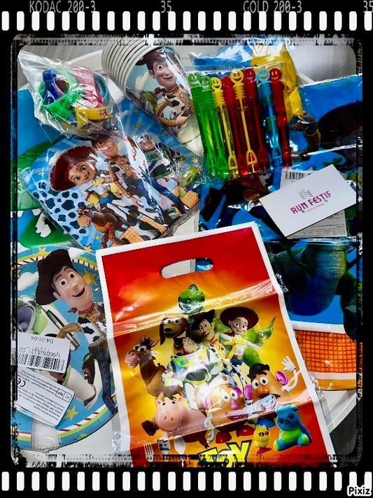 2.5 TOY STORY – COWBOYS ET ASTRONAUTES ! 🚀🐴 974 ile de la réunion